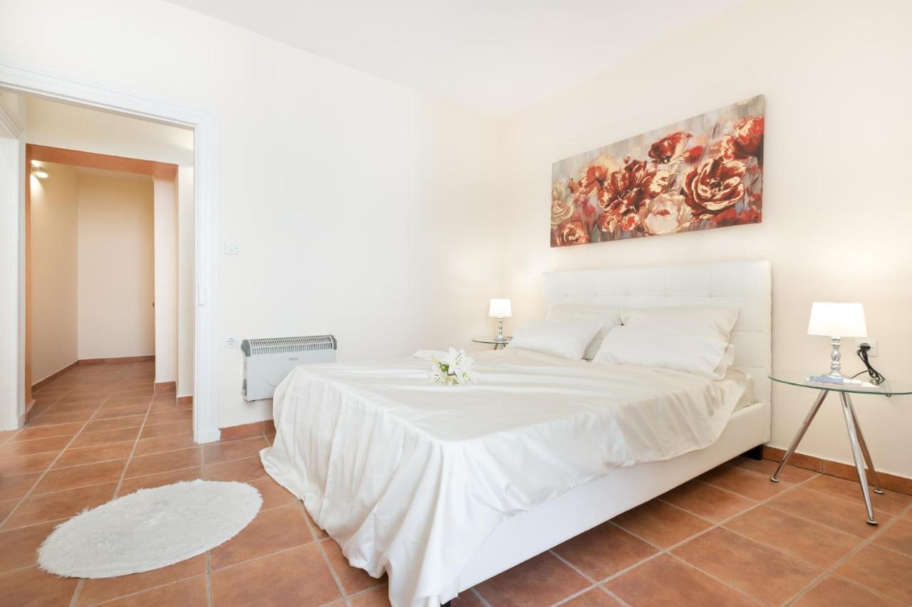 Corfu  Old Town Gem - Elegant Guilford Apartment מראה חיצוני תמונה